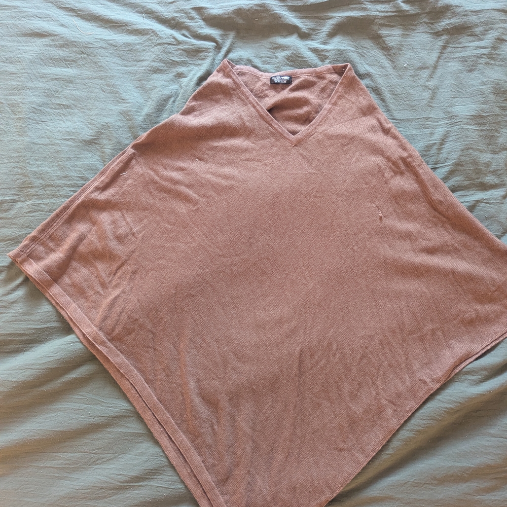 V-Neck Poncho in Brown